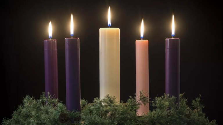 AdventCandleColors-457830453-625ad370cce2450c9b127e4fe5653a55.jpg