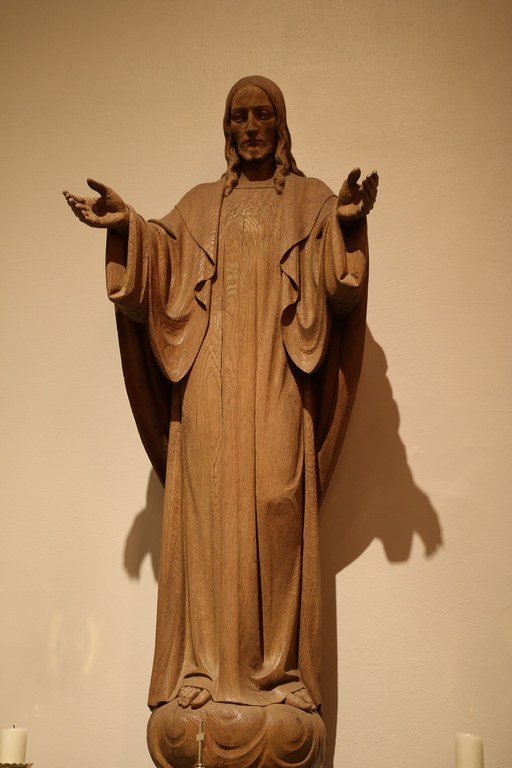 Jesu hjerte-statue nærbilde