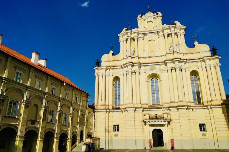 St. Johannes-kirken Vilnius.jpeg