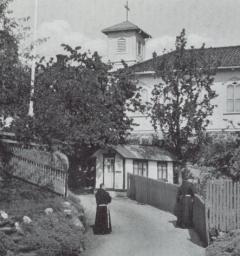Fransiskanerne begynte sitt moderne virke i Norge p&#229; idylliske Tyholmen i Arendal