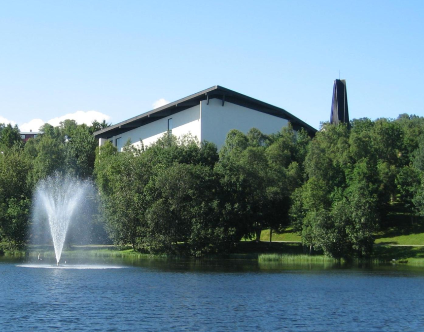 Finnsnes kirke (messested)